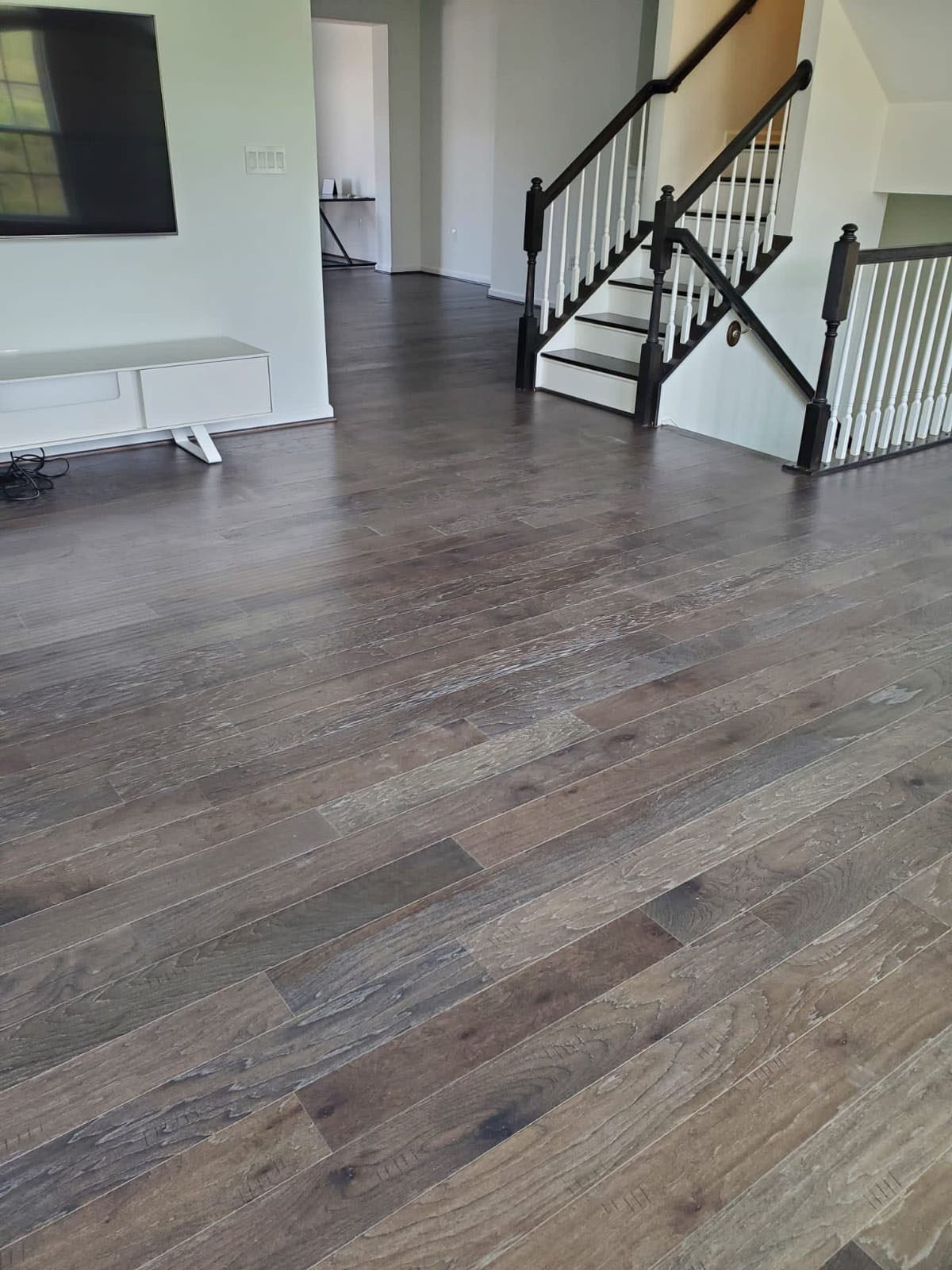 Vinyl Flooring by AMAYA FLOORING LLC
